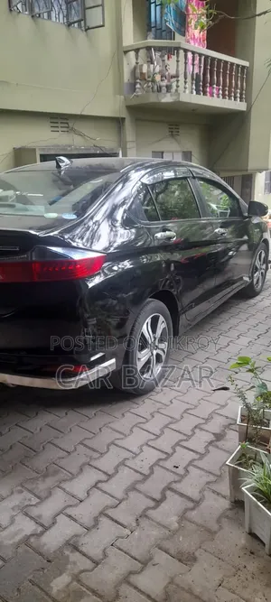 Honda Grace 1.5 Hybrid Front-Wheel Drive 2015 Black