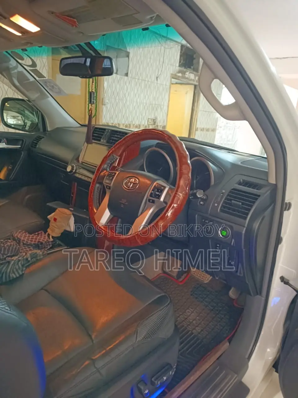 Toyota Land Cruiser Prado 2.7 i 2012 Pearl