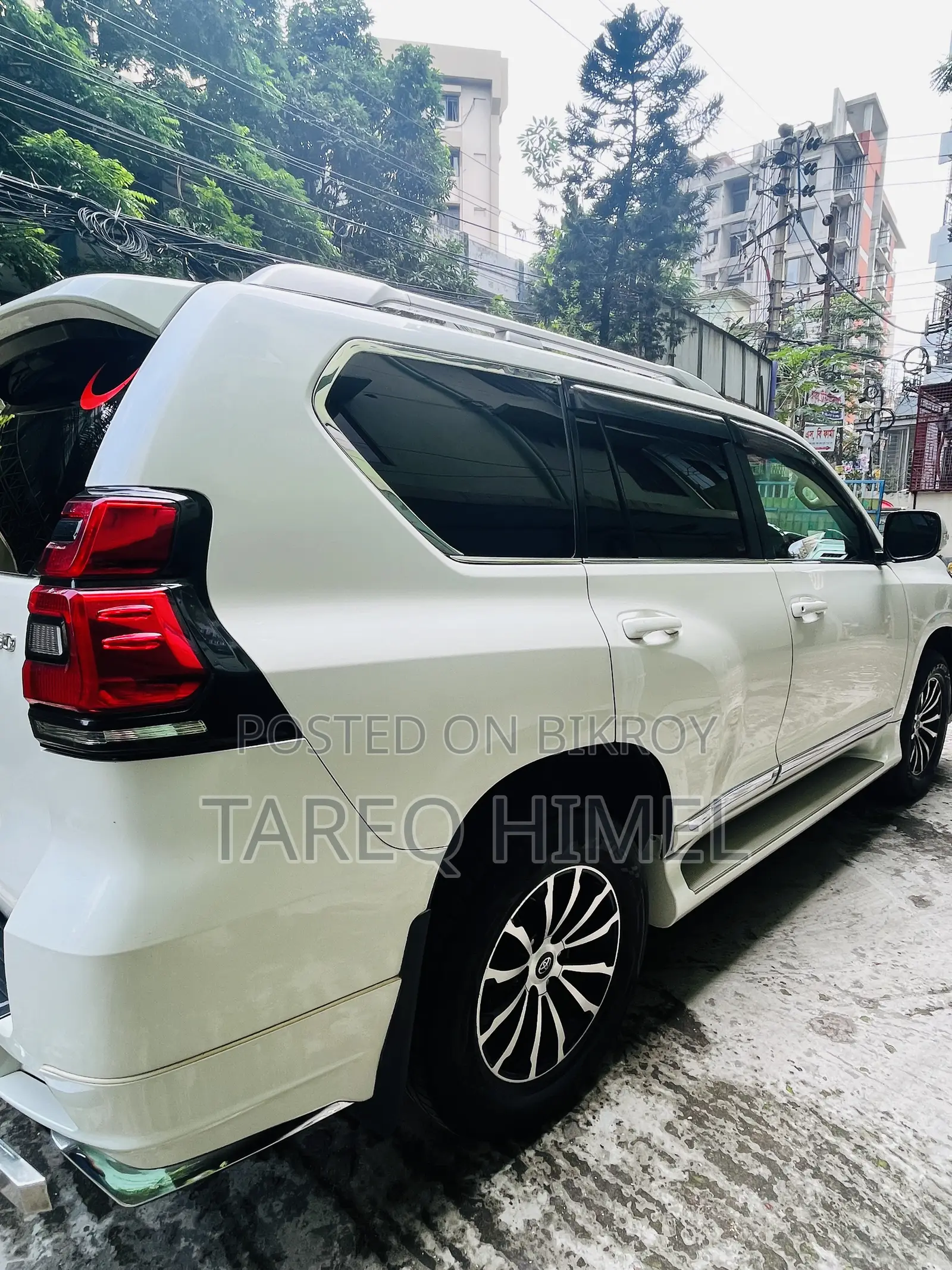 Toyota Land Cruiser Prado 2.7 i 2012 Pearl