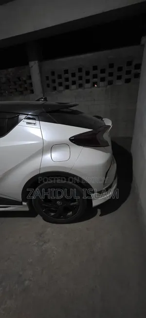 Toyota C-HR 2019 Pearl