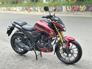 নিউ হান্ডা হরনেট ২.০ ২০২৫ রেড
