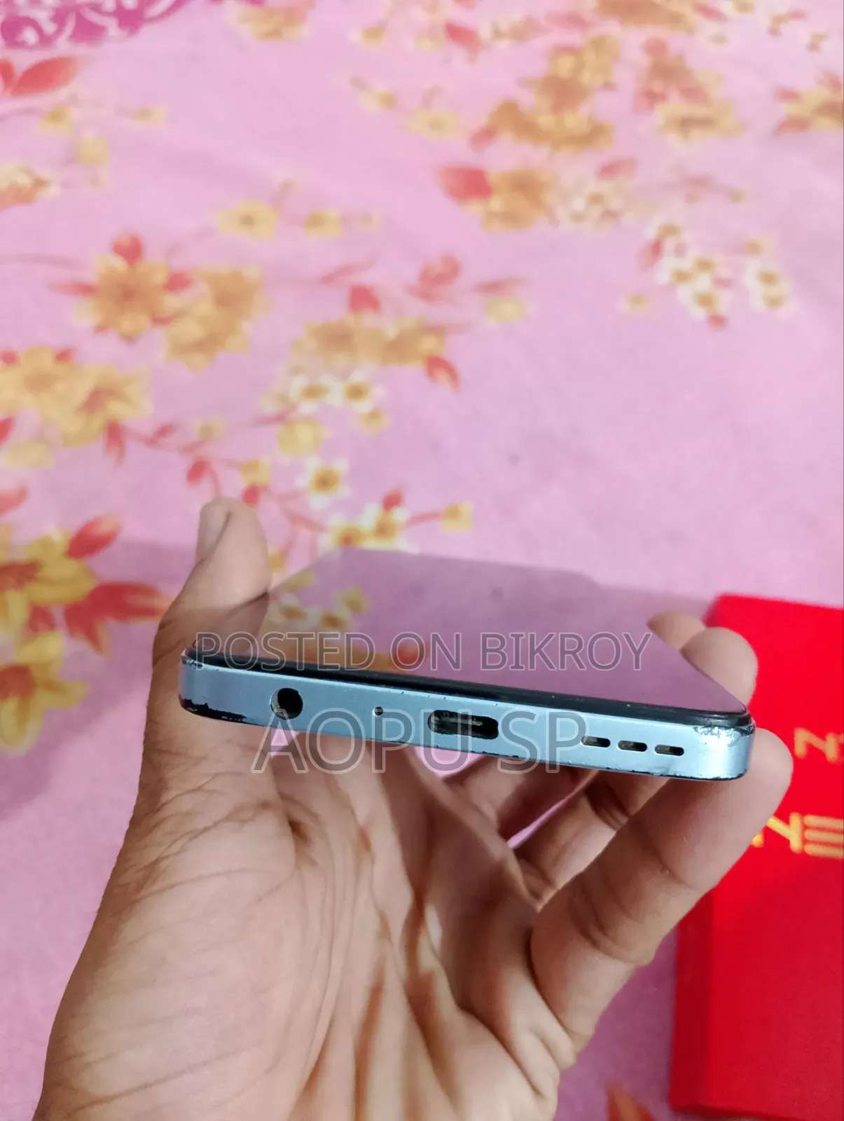 Walton 4 GB Blue