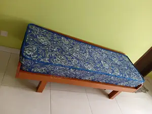 ফোল্ডিং ফ্লোর ম্যাট্রেস