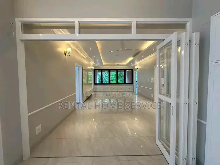 3 Bedroom Apartment in Semi Furnished for rent