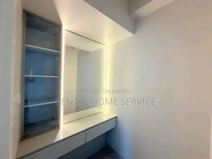 3 Bedroom Apartment in Semi Furnished for rent