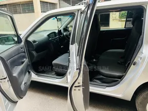 Toyota Probox 2010 Silver
