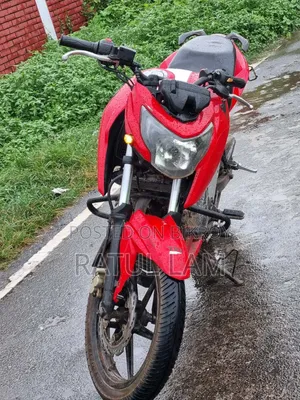 টিভিএস অ্যাপাচি আরটিআর ১৬০ ৪ভি ২০২১ রেড