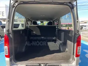 টয়োটা হাইএস ২০২১ সিলভার