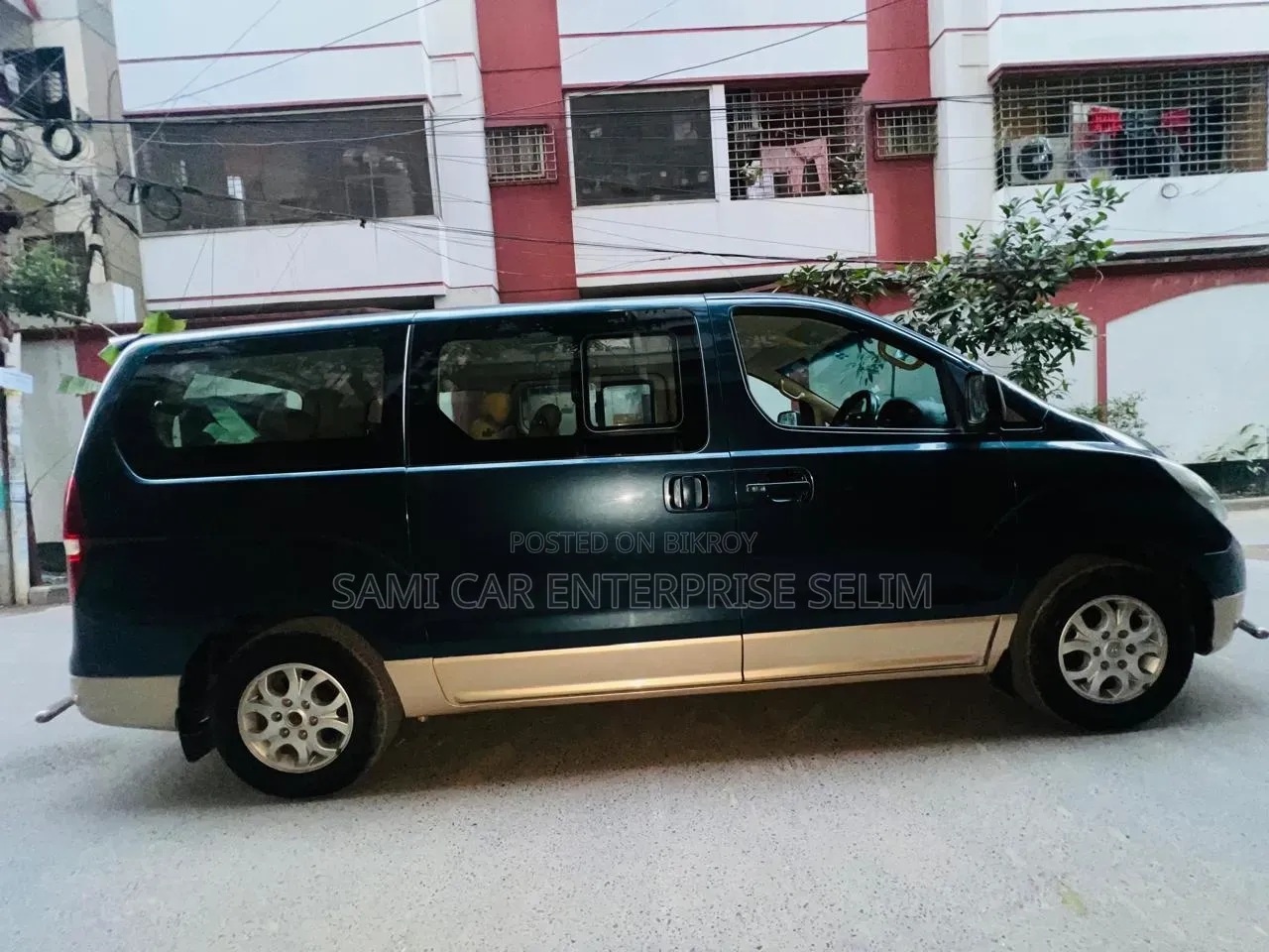 Hyundai H200 2012 Teal