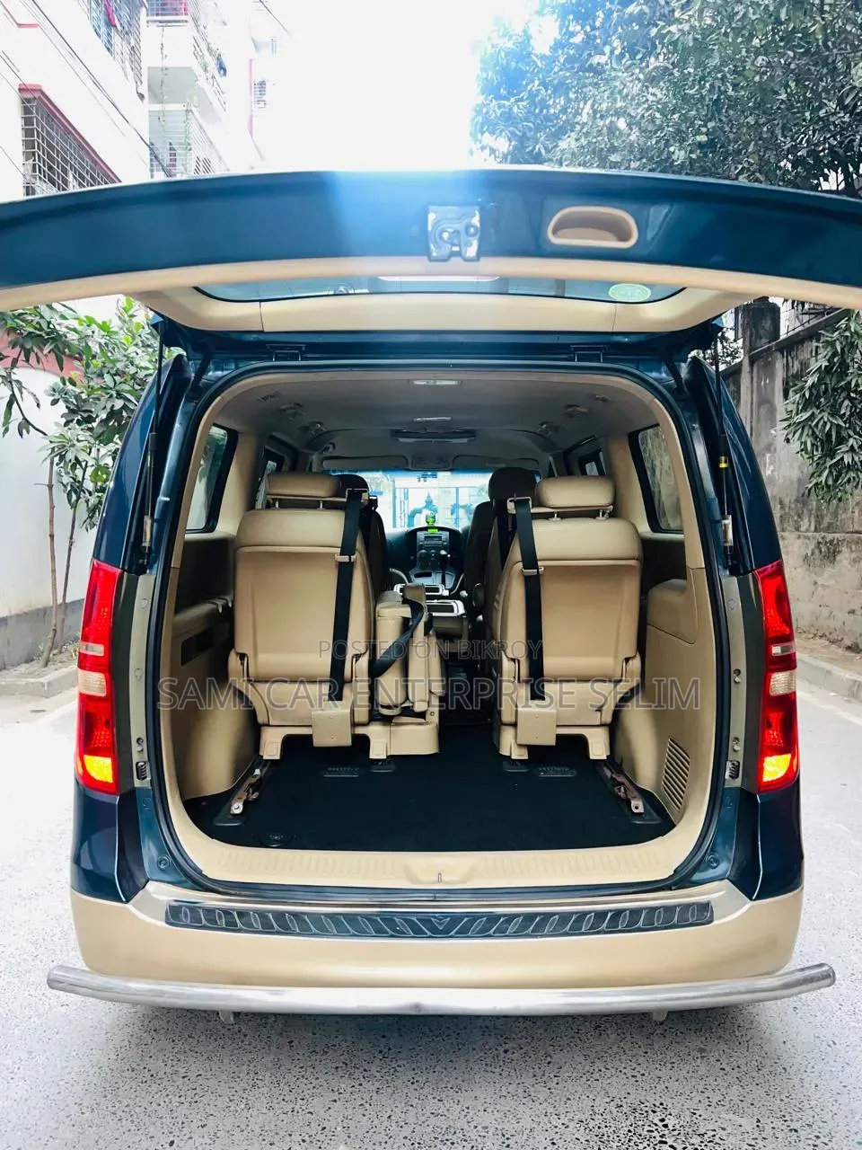 Hyundai H200 2012 Teal