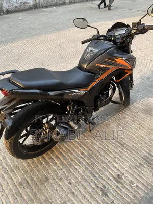 নিউ হোন্ডা হর্নেট ২০২১ অরেঞ্জ