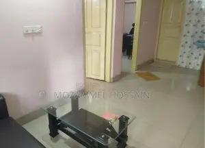 মিরপুরের চৌধুরী ভিলায় ভাড়া দেওয়ার জন্য আসবাবপত্রসহ ২ বেডরুমের বাসা