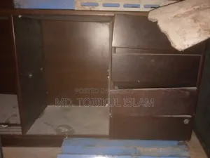 পুরাতন ফার্নিচার