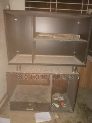 পুরাতন ফার্নিচার