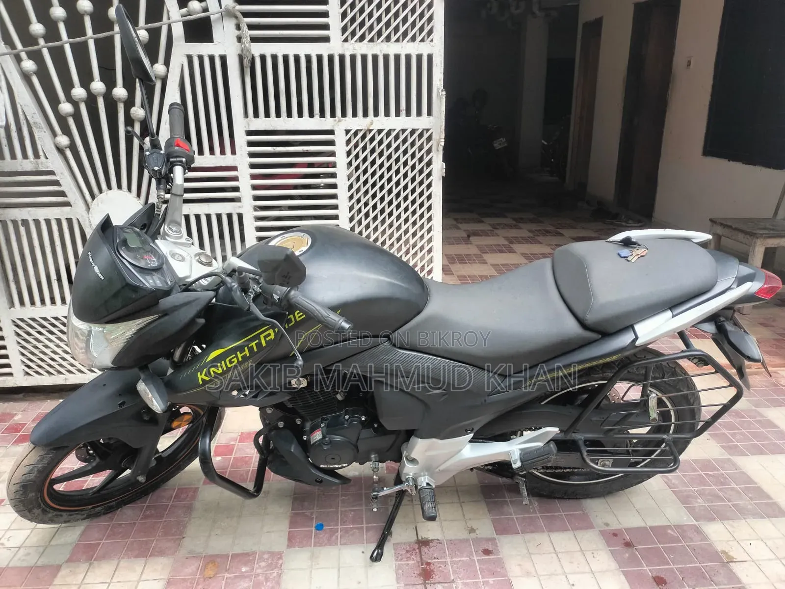 Runner Knight Rider V2 2022 Black