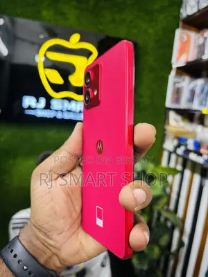 মোটরোলার মোটো জি৮৪ ৫জি ২৫৬ জিবি লাল
