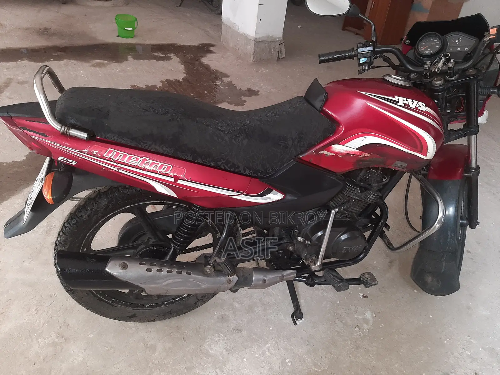 টিভিএস মেট্রো ২০১৫ রেড