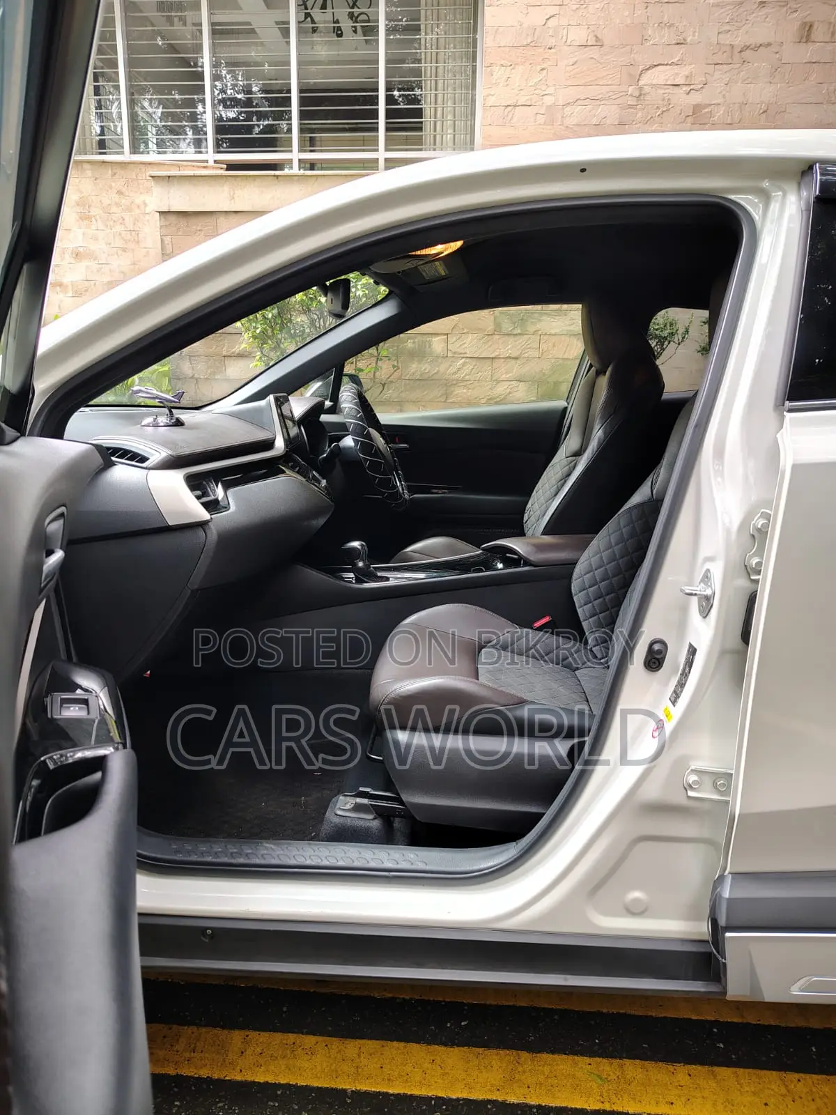 Toyota C-HR 2017 Pearl