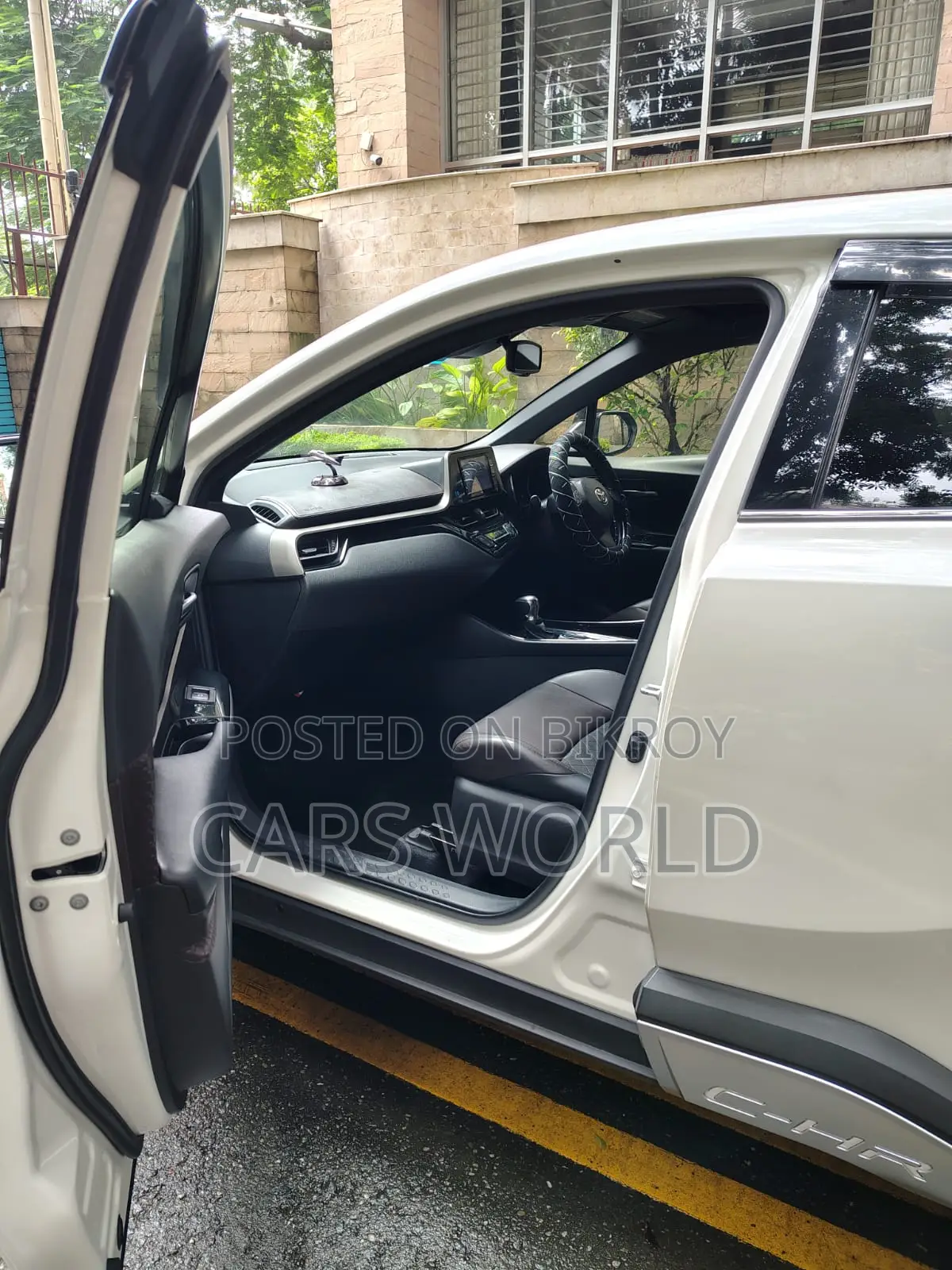 Toyota C-HR 2017 Pearl