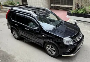 Nissan X-Trail 2.0 Petrol XE 2011 Black