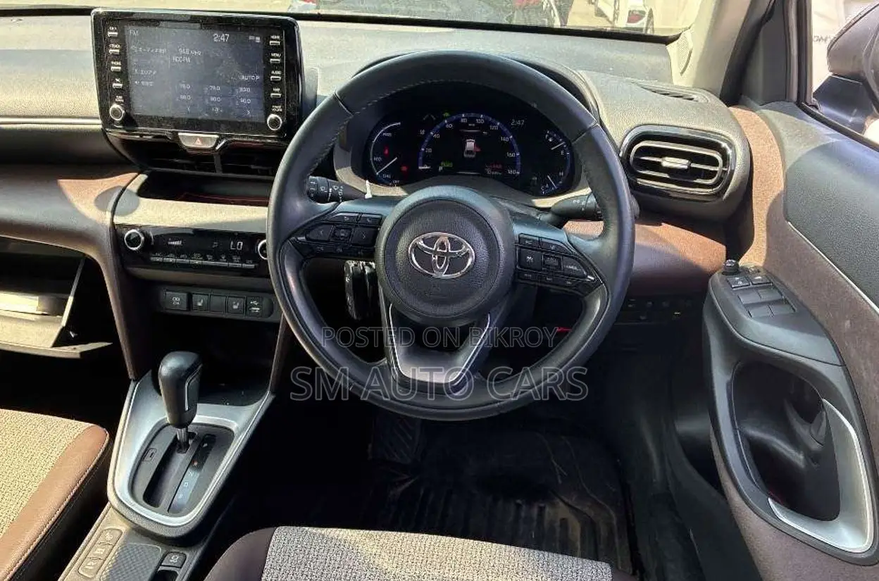 Toyota Yaris Cross 1.5 Hybrid Four-Wheel Drive 2021 Black