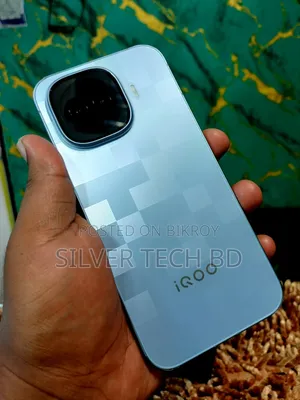 iQOO 256 GB Blue