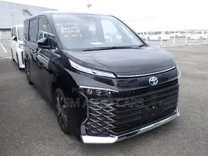 Toyota Voxy Hybrid S-Z Two-Wheel Drive 7-Seater 2023 Black