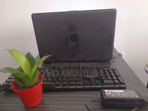Laptop HP 15-da2933nia 4GB Intel Core i3 SSD 256GB