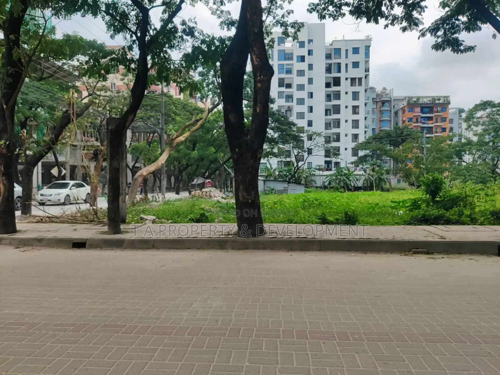 J Block 40/40 Corner Plot Sell