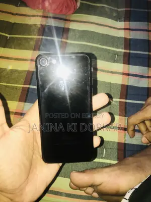 অ্যাপল আইফোন ৭ ১২৮ জিবি ব্ল্যাক