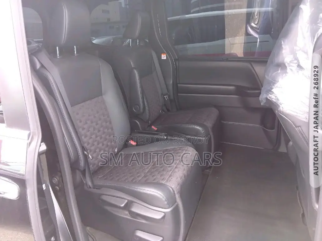 Toyota Voxy Hybrid S-Z Two-Wheel Drive 7-Seater 2022 Black