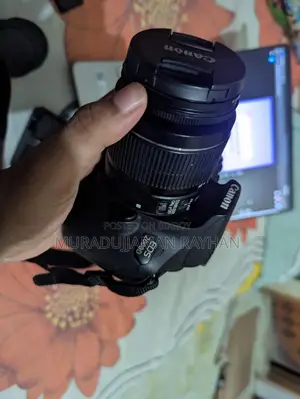 ক্যানন ইওএস ২০০০ডি