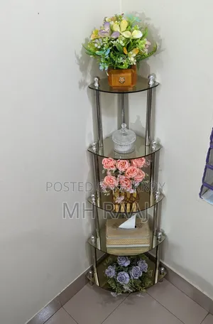 কর্নার গ্লাস ডিসপ্লে র‍্যাক