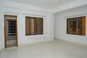 3 Bedroom Apartment in 60 Feet Road for sale