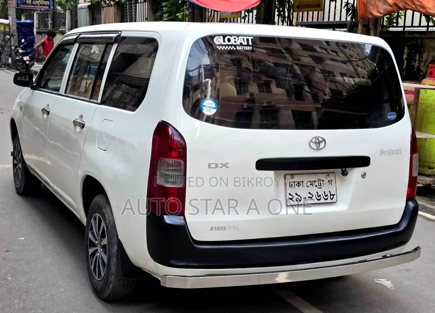 Toyota Probox 1.5 CNG Two-Wheel Drive 2003 White