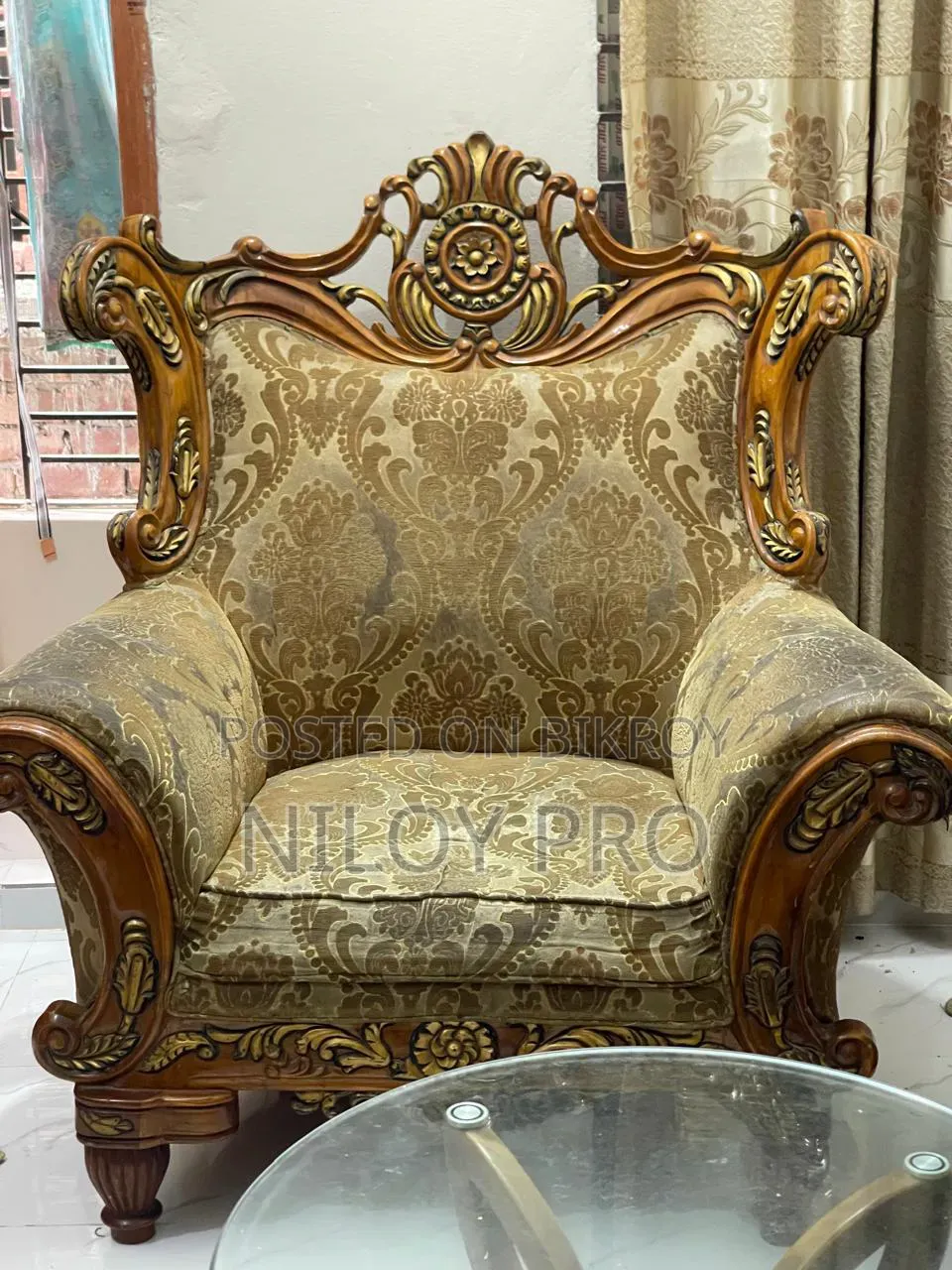 ভিক্টোরিয়ান সোফা সেট