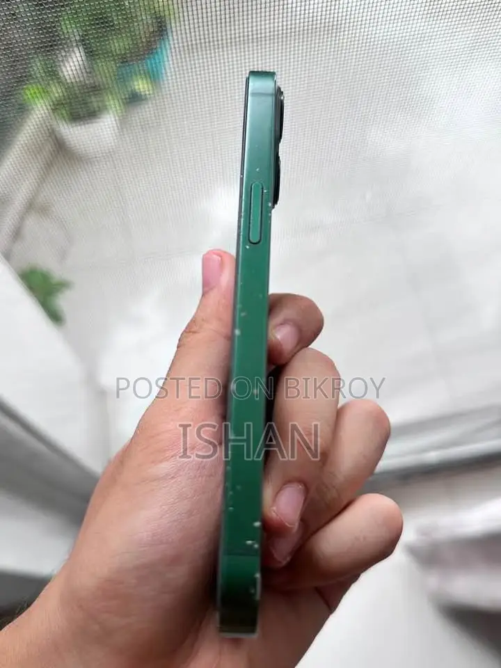 Apple iPhone 13 128 GB Green