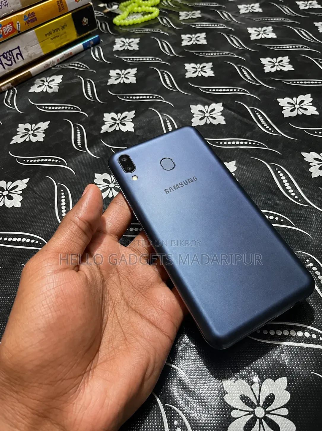 Samsung Galaxy M20 32 GB Black