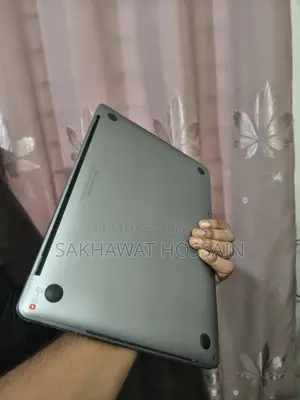 Laptop Apple MacBook Pro 2018 8GB Intel Core i5 SSD 256GB