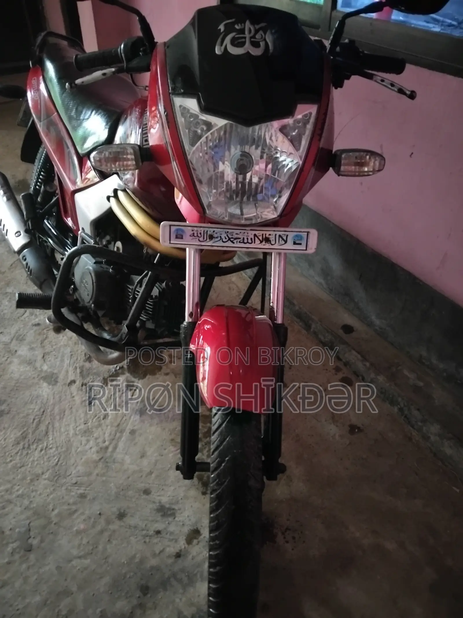 Mahindra Centuro 2016 Red