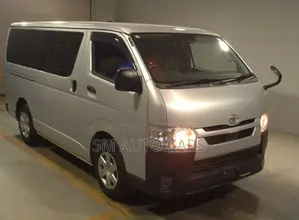 Toyota HiAce 2021 Silver