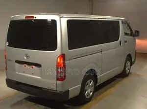 Toyota HiAce 2021 Silver