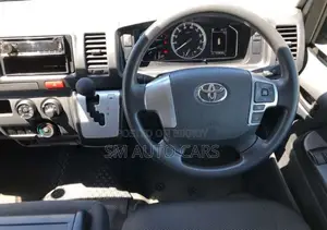 Toyota HiAce 2021 Silver