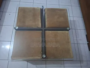 সোফা এবং চা টেবিল সেট