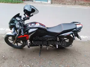 TVS Apache RTR 160 2V 2021 Black
