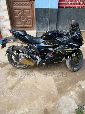 সুজুকি জিক্সার এসএফ ২০২১ ব্ল্যাক