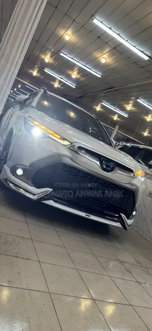 Toyota Corolla Cross 1.8 Hybrid AWD 2022 Pearl