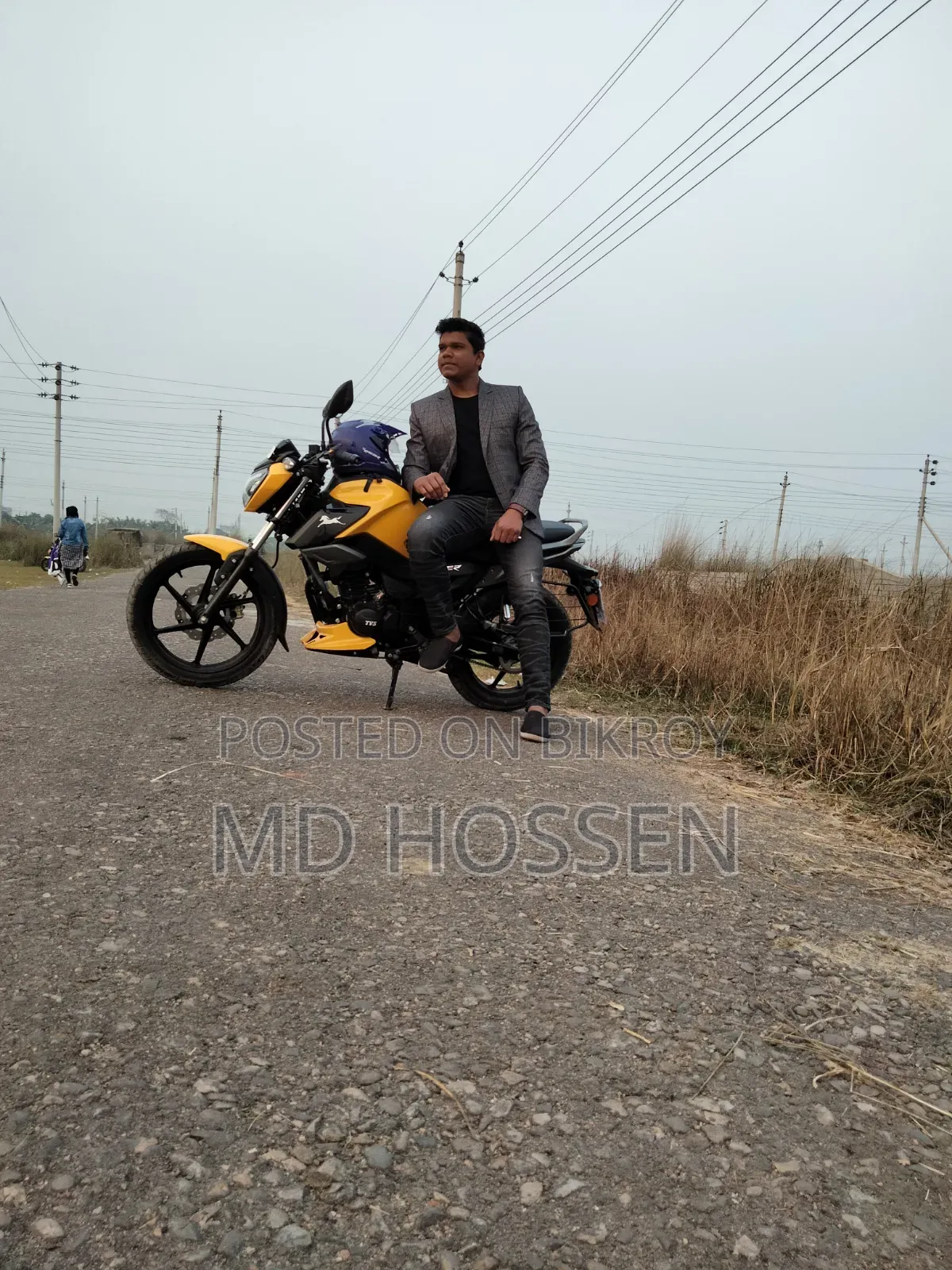 New TVS Raider 125 2024 Yellow