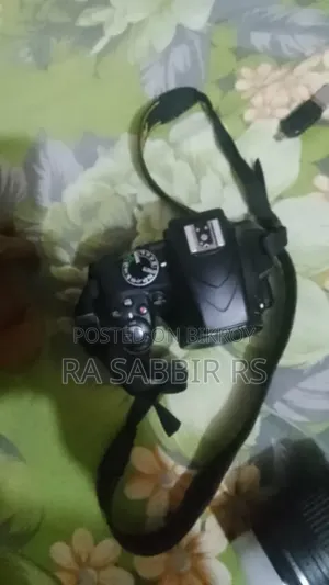 ডিএসএলআর ক্যামেরা