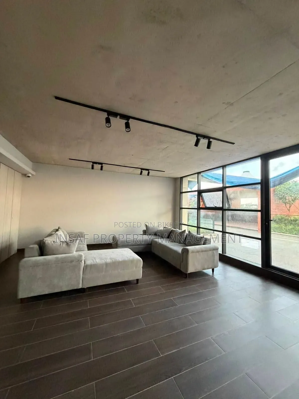 4 Bedroom Apartment in Gulshan for Rent